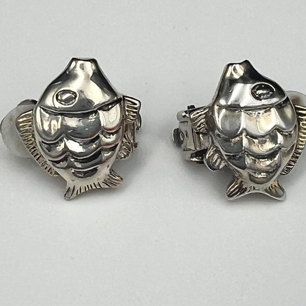Vintage Silver‎ Tone Fish Clip On Earrings Small 0.75 Inch Cottagecore
